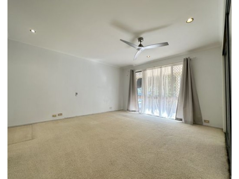 11 Ben Hogan Crescent, Parkwood QLD 4214