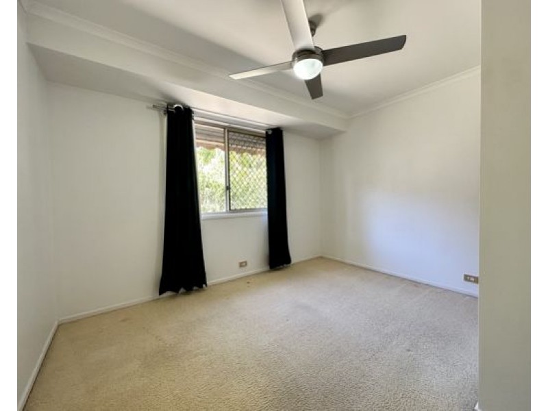 11 Ben Hogan Crescent, Parkwood QLD 4214