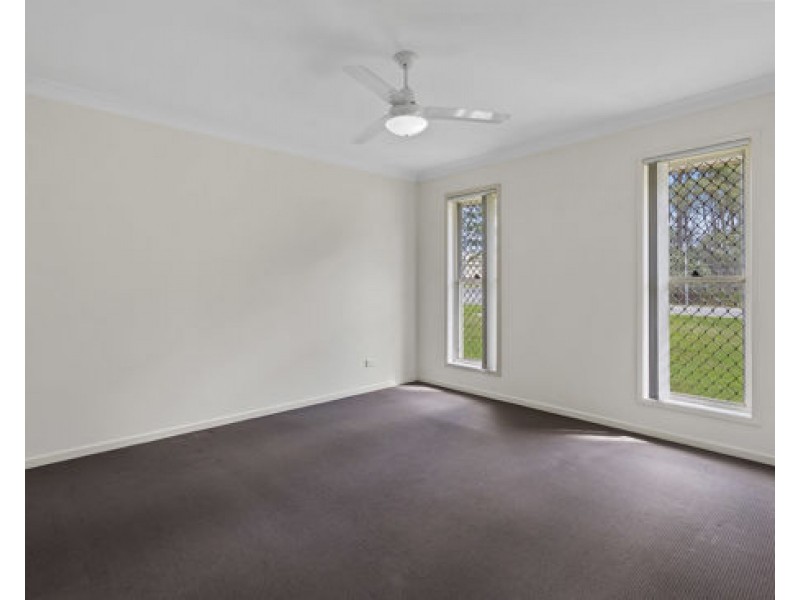 1 Chrysanthus Street, Crestmead QLD 4132