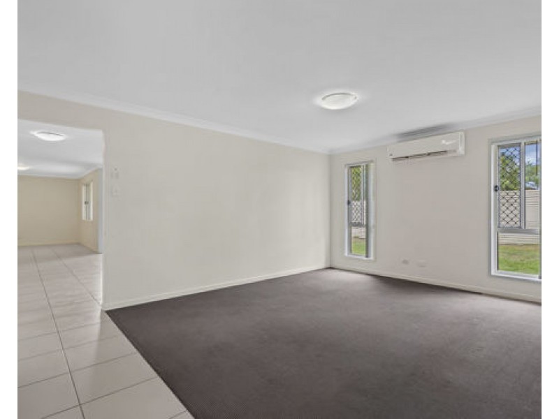 1 Chrysanthus Street, Crestmead QLD 4132