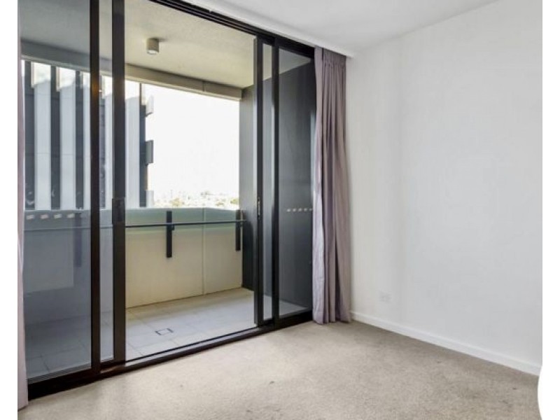 710/17 Deshon Street, Woolloongabba QLD 4102