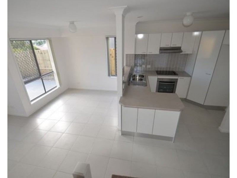 34/131 McAuley Parade, Pacific Pines QLD 4211