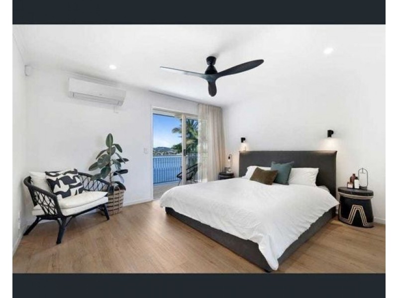 93 Cassowary Drive, Burleigh Waters QLD 4220