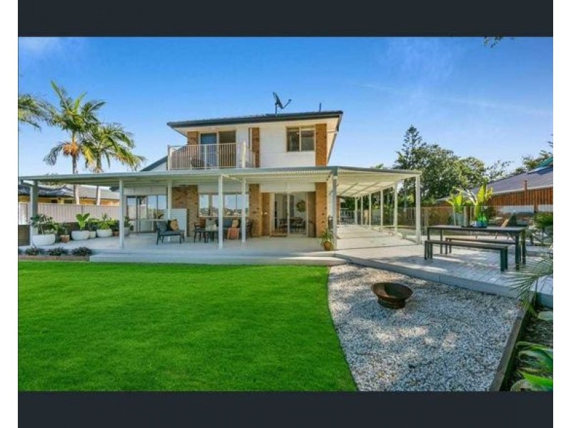 93 Cassowary Drive, Burleigh Waters QLD 4220