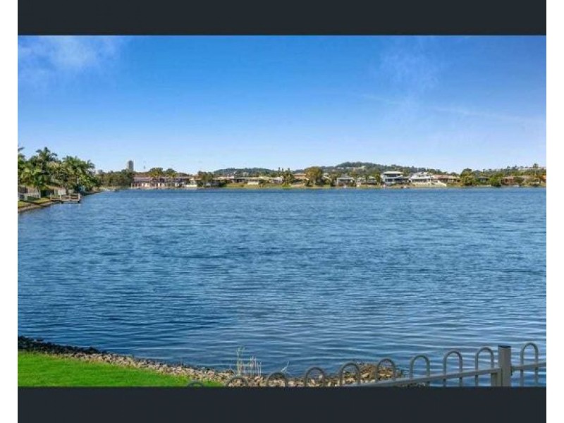 93 Cassowary Drive, Burleigh Waters QLD 4220