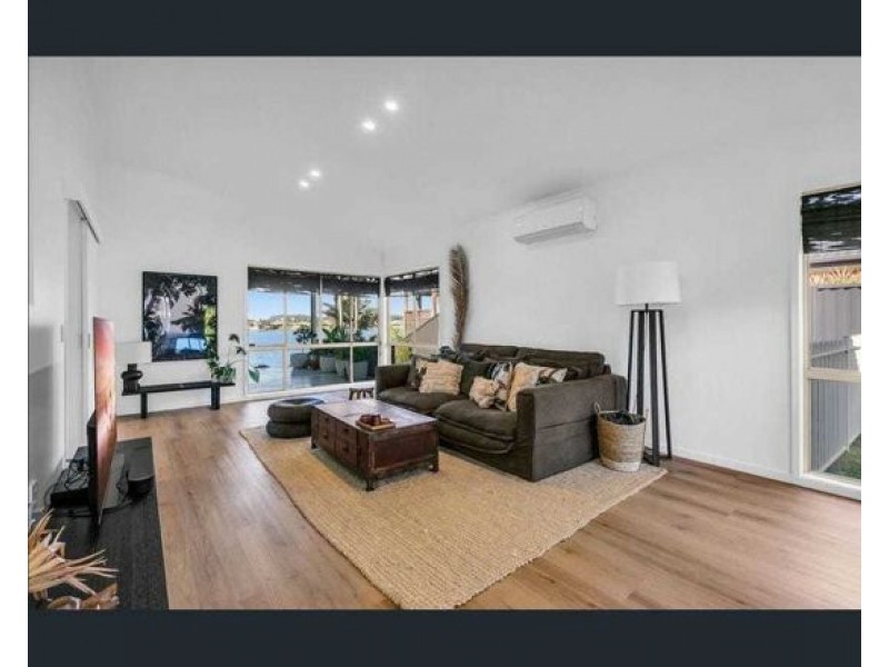 93 Cassowary Drive, Burleigh Waters QLD 4220