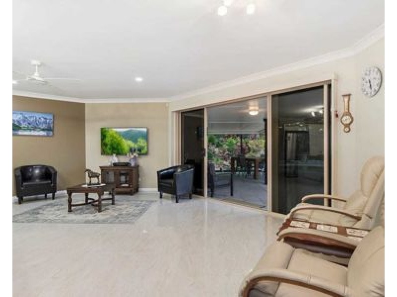37 Ellis Drive, Mudgeeraba QLD 4213