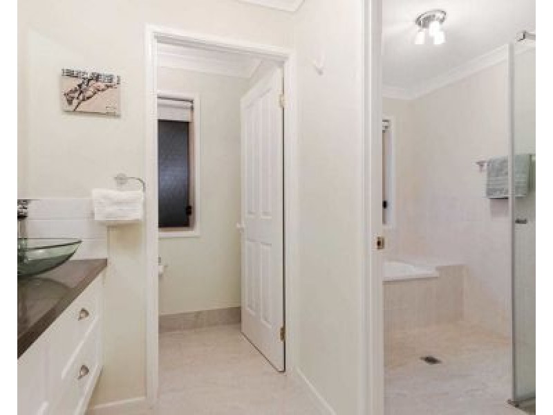 37 Ellis Drive, Mudgeeraba QLD 4213