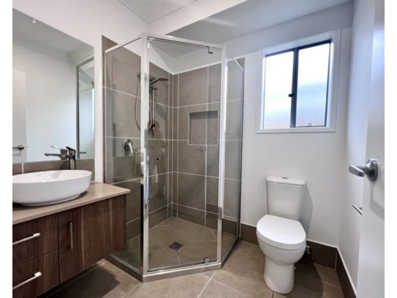 9A Claireview Street, Logan Reserve QLD 4133