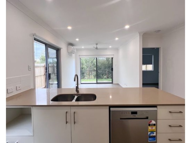 9B Claireview Street, Logan Reserve QLD 4133