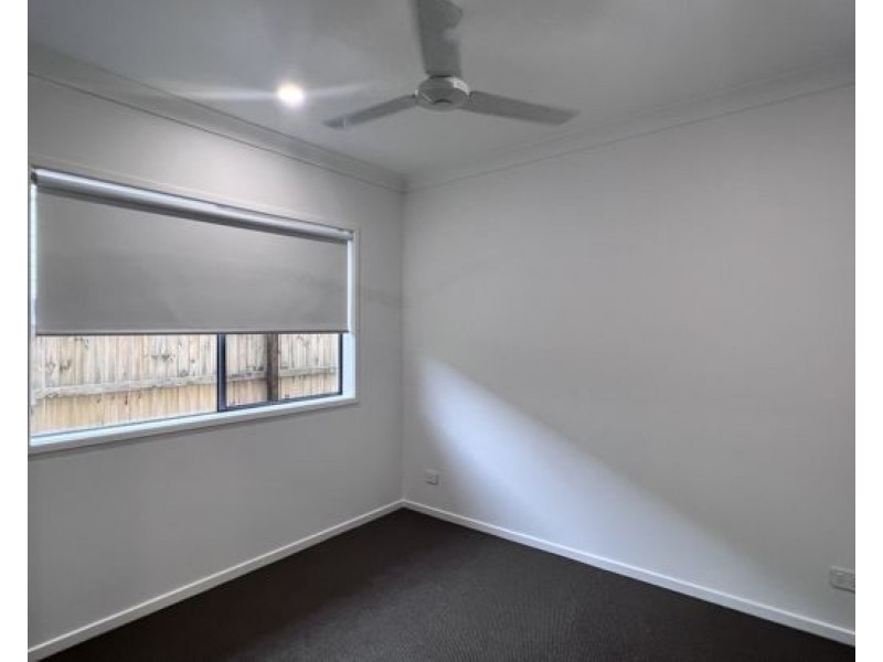 9B Claireview Street, Logan Reserve QLD 4133