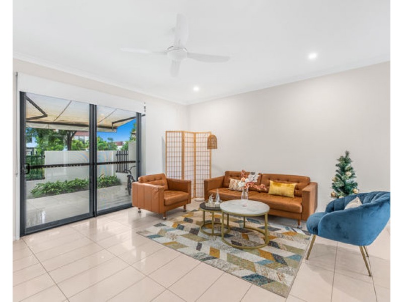 17 Park Lane, Hope Island QLD 4212