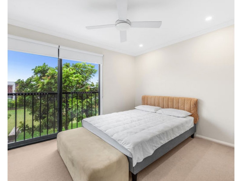 17 Park Lane, Hope Island QLD 4212