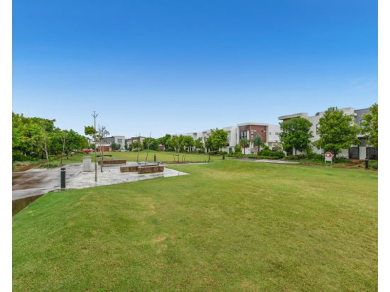 17 Park Lane, Hope Island QLD 4212