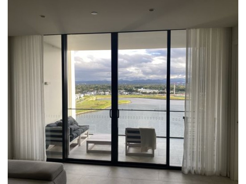11101 2 The Lanes BLVD, Mermaid Waters QLD 4218