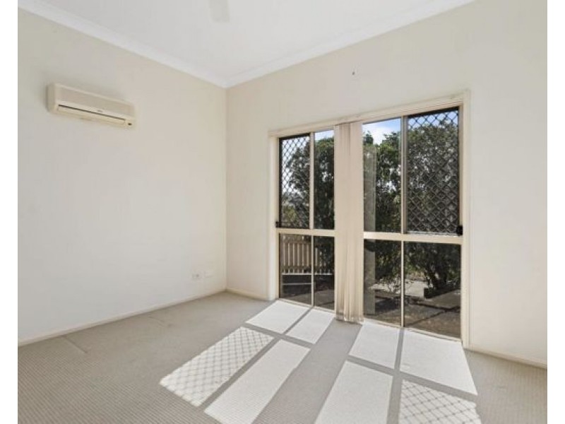 64 CREEKSIDE DRIVE, Springfield Lakes QLD 4300