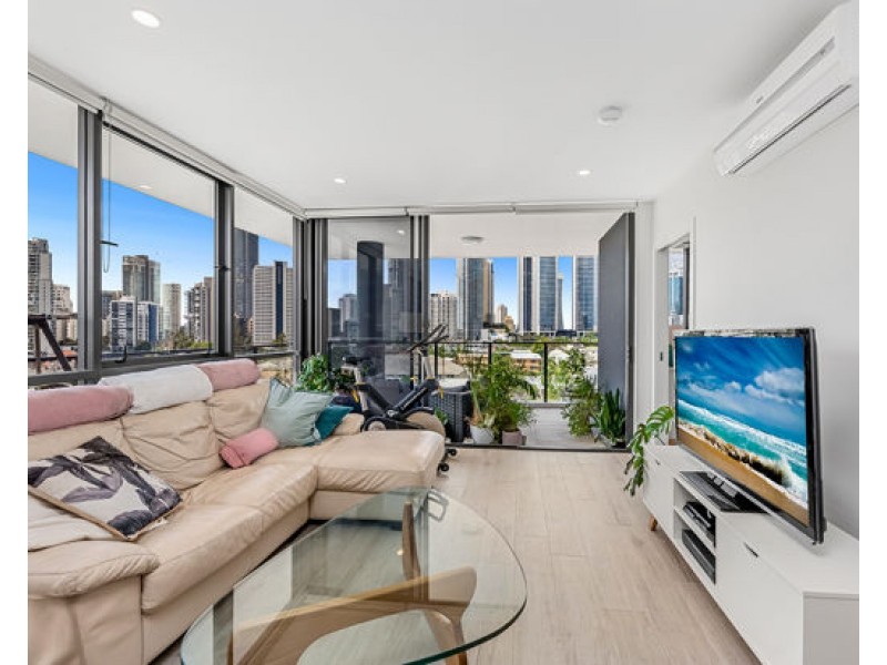 504/266 Stanhill Drive, Chevron Island QLD 4217