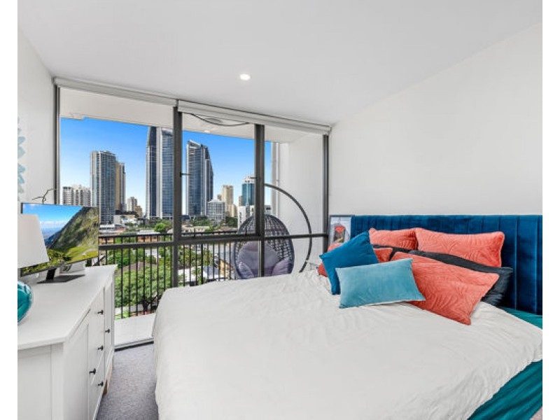 504/266 Stanhill Drive, Chevron Island QLD 4217