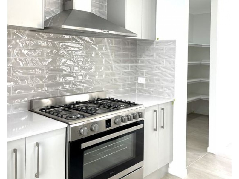 9 Viewpoint Street, Pallara QLD 4110