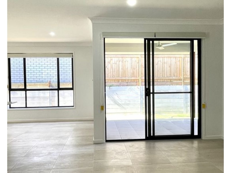 9 Viewpoint Street, Pallara QLD 4110