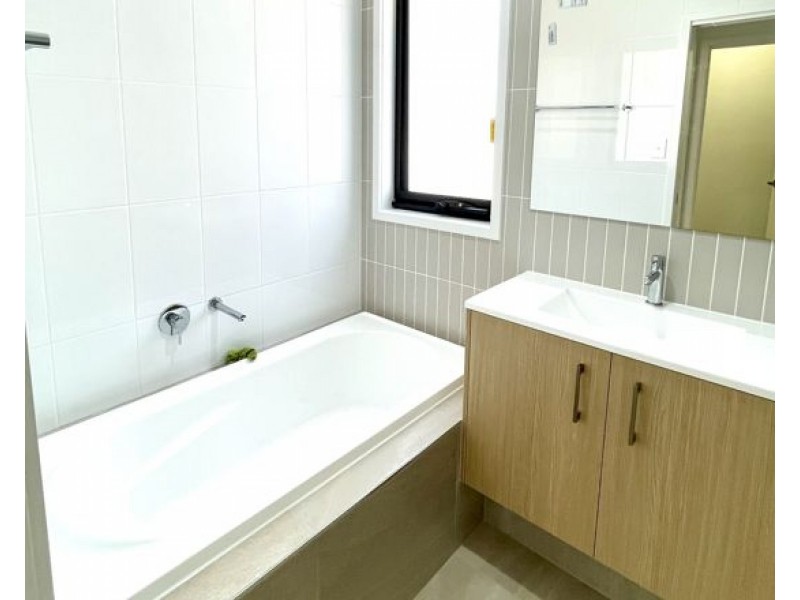 9 Viewpoint Street, Pallara QLD 4110