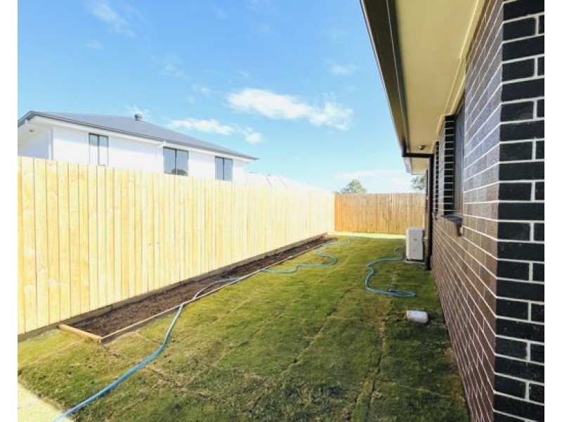 9 Viewpoint Street, Pallara QLD 4110