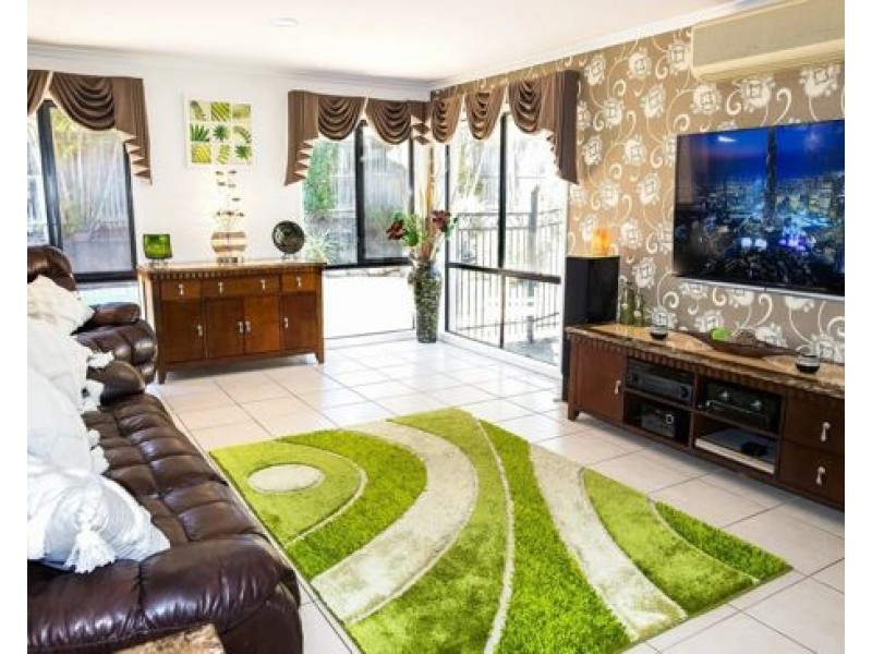 2 Wyperfield Court, North Lakes QLD 4509