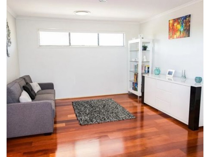 2 Wyperfield Court, North Lakes QLD 4509