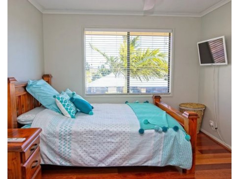 2 Wyperfield Court, North Lakes QLD 4509