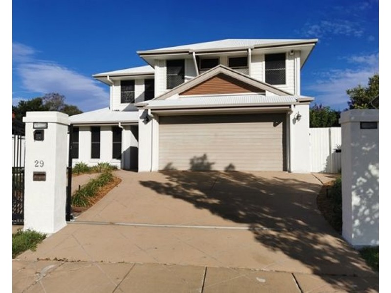 29 The Parkway, Stretton QLD 4116
