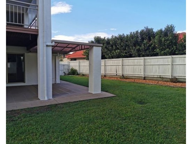 29 The Parkway, Stretton QLD 4116
