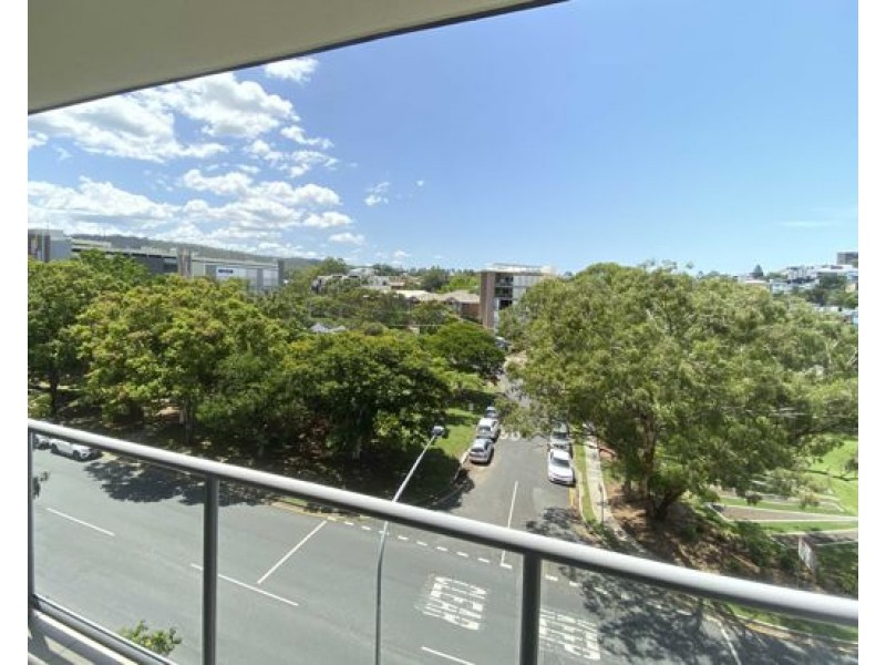 26/10-12 Belgrave Road, Indooroopilly QLD 4068