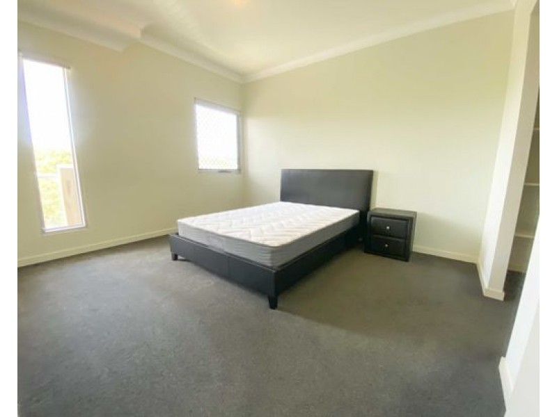 26/10-12 Belgrave Road, Indooroopilly QLD 4068