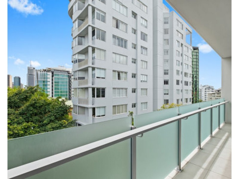 301/85 O’Connell Street, Kangaroo Point QLD 4169
