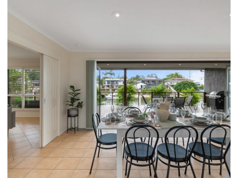 20 Huon Street, Broadbeach Waters QLD 4218