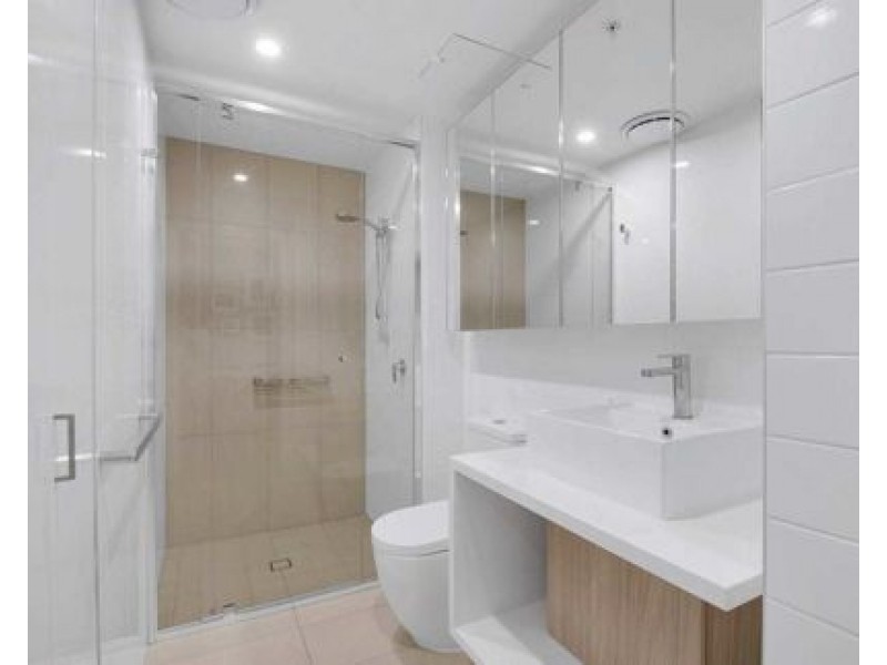 906/35 Hercules Street, Hamilton QLD 4007