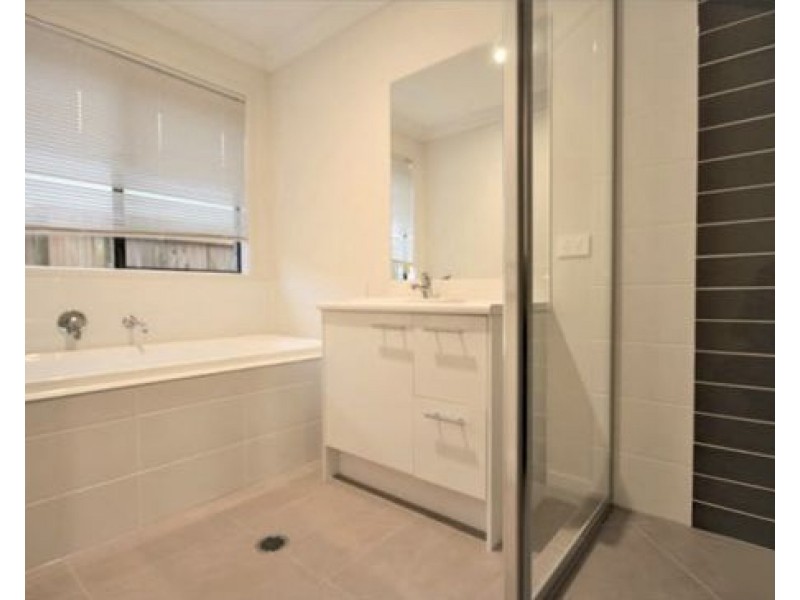 150 Bush Tucker Road, Berrinba QLD 4117