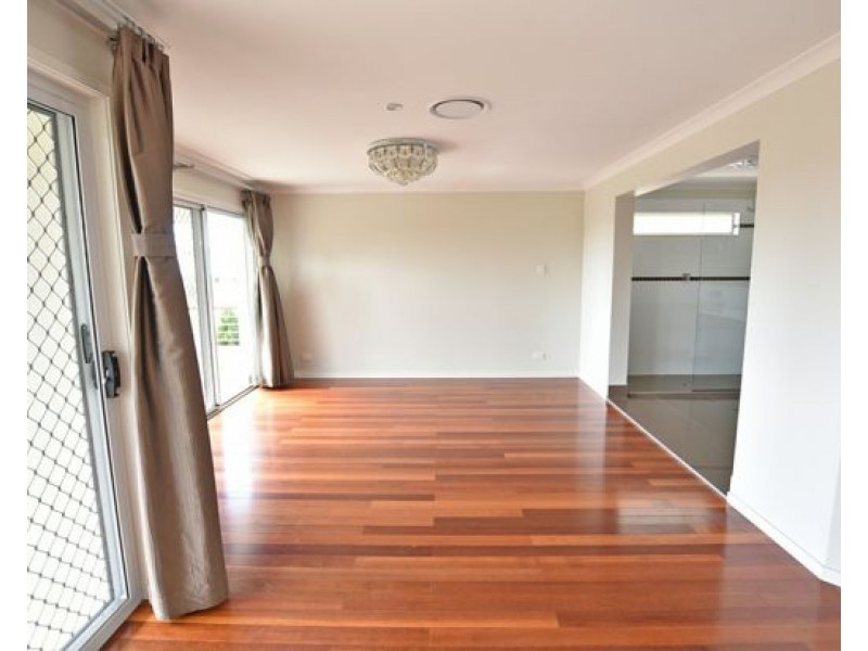 North Lakes QLD 4509