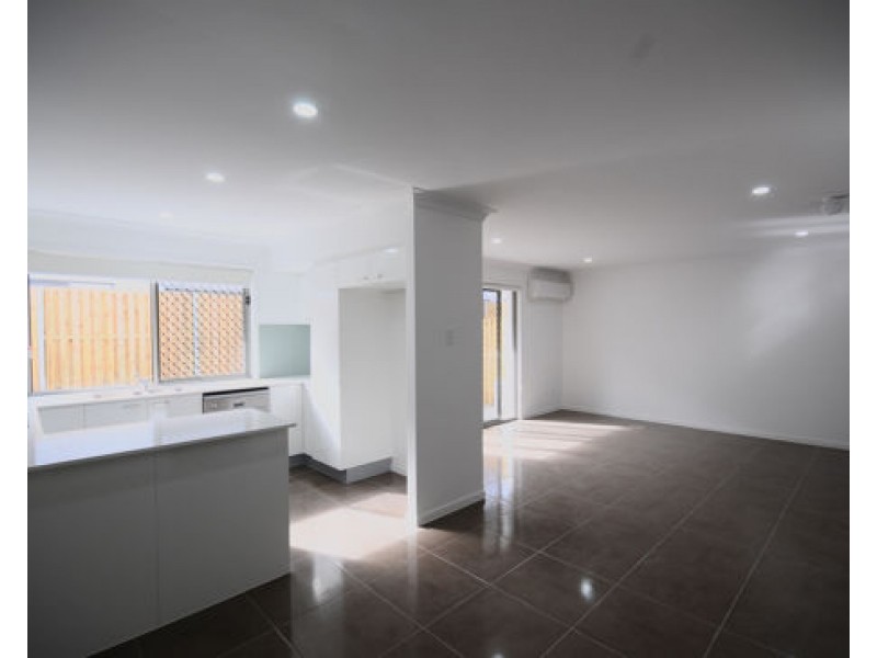 47 31 James Edward Street, Richlands QLD 4077