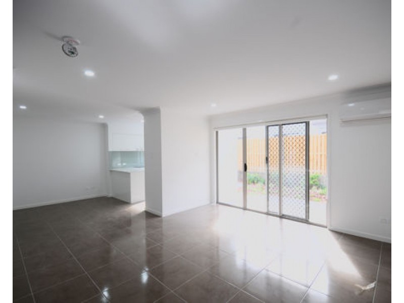 47 31 James Edward Street, Richlands QLD 4077