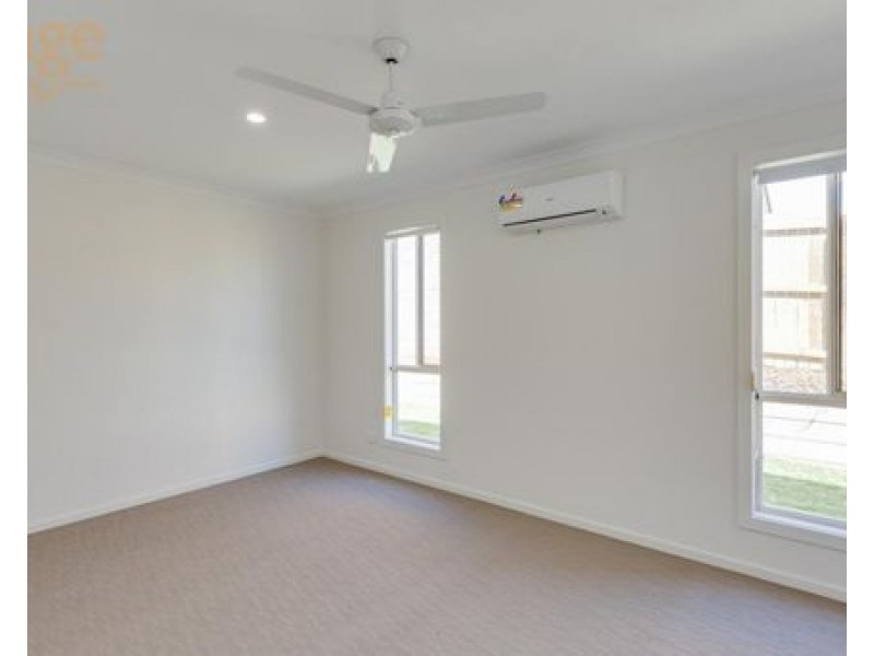 86 FLORA TERRACE, Pimpama QLD 4209