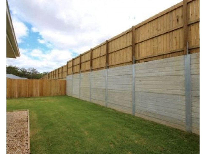 6 Como Way, Redbank QLD 4301