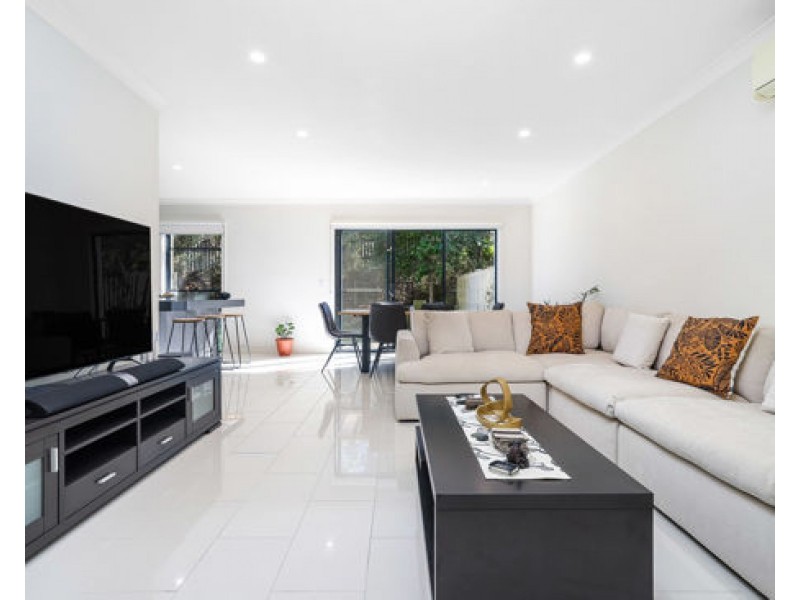 110 North Hill Drive Robina, Robina QLD 4226
