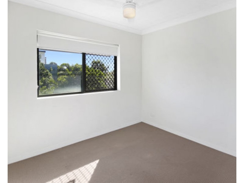 62/2 Acacia Court, Robina QLD 4226