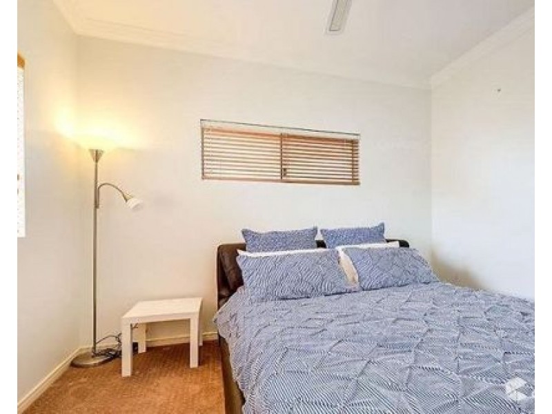 48 82-86 Limetree parade, Runaway Bay QLD 4216