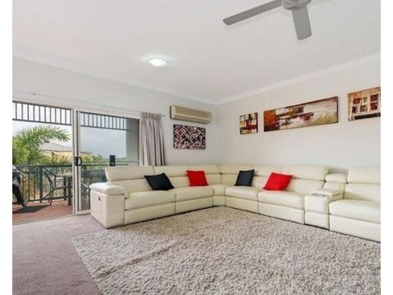 48 82-86 Limetree parade, Runaway Bay QLD 4216