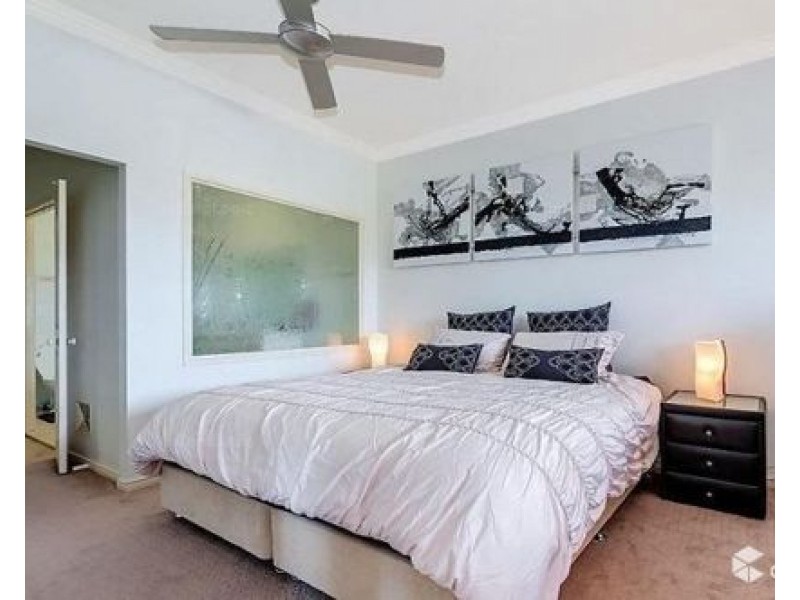 48 82-86 Limetree parade, Runaway Bay QLD 4216