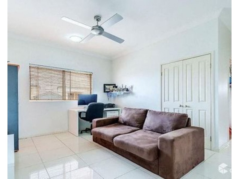 48 82-86 Limetree parade, Runaway Bay QLD 4216