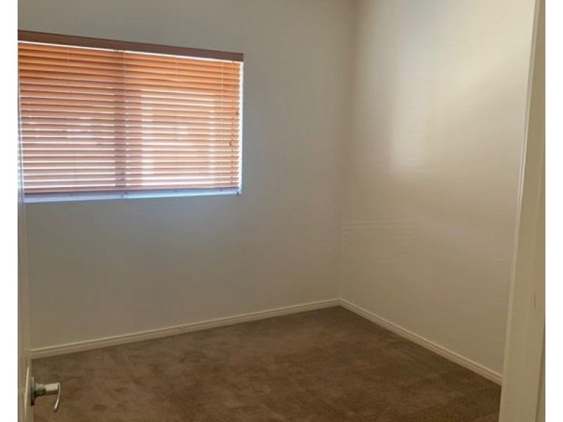 48 82-86 Limetree parade, Runaway Bay QLD 4216