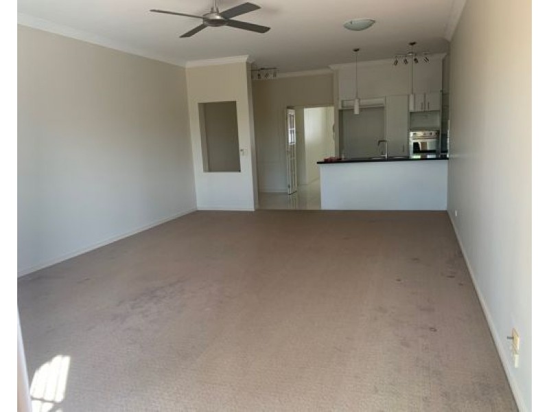 48 82-86 Limetree parade, Runaway Bay QLD 4216